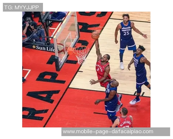 少些抱怨收获更多爱德华兹半场表现亮眼贡献13分4板2助