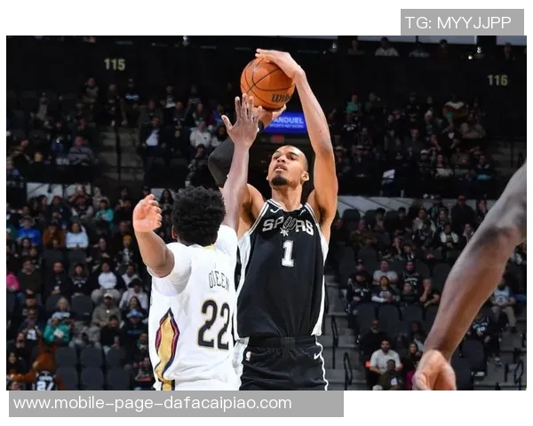 马刺在最后时刻逆转鹈鹕以微弱优势获胜末节表现决定胜负